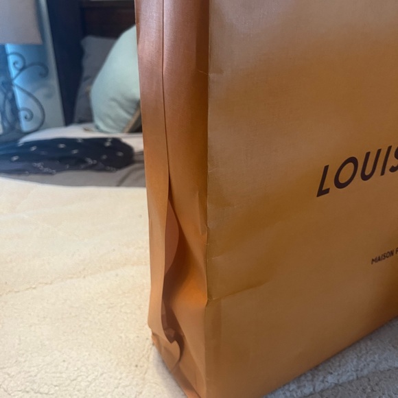 Large Louis Vuitton purse box and bag. - Picture 7 of 7